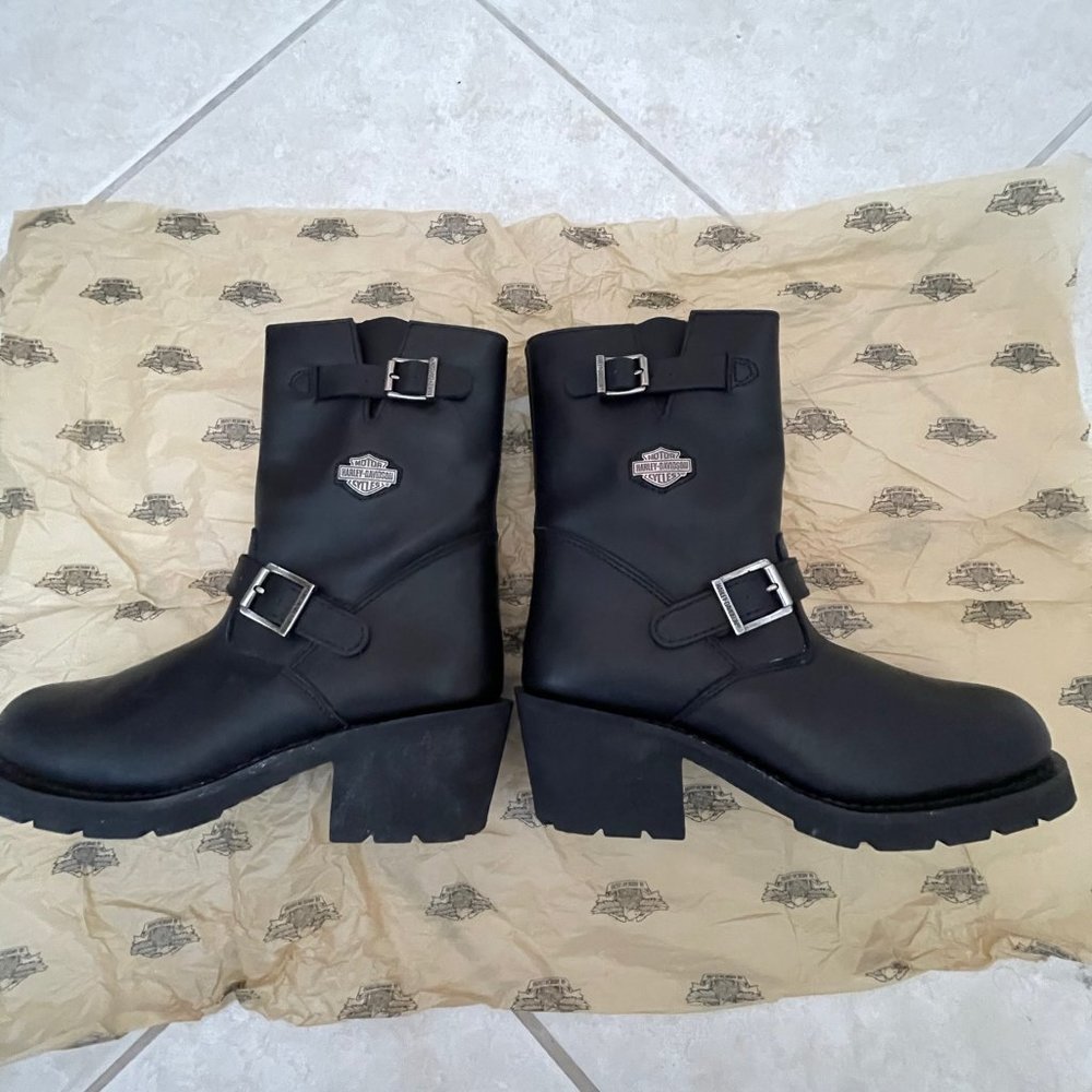 Harley Davidson black leather boots, size 9.5